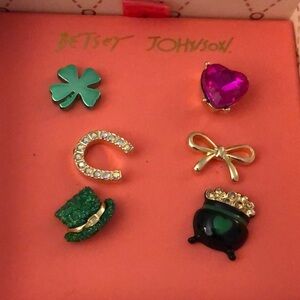 Betsey Johnson Gold Tone Shamrock Roll 6PC Single Stud Earring Set Crystal NIB